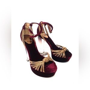 Guess Velvet Platform Sandals - Size 5